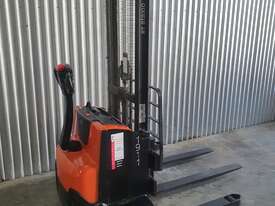 BT Walkie Stacker in near new condition  - picture0' - Click to enlarge
