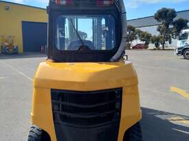 Used 4.5T CAT Diesel Forklift DP45N | Adelaide - picture1' - Click to enlarge