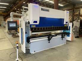 CNC Press Brake 135t x 3.1m - picture0' - Click to enlarge