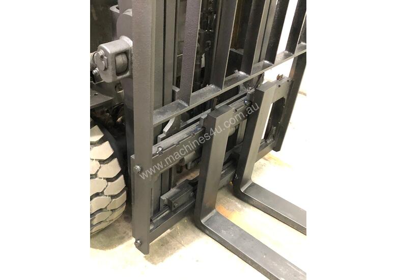 caption 2.0T LPG Counterbalance Forklift