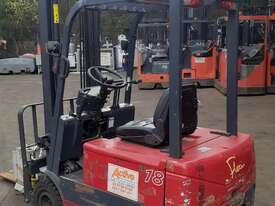 Electric forklift for sale-1.8 ton 3 wheel electric 4.5m lift height solid tyres only $5999 - picture2' - Click to enlarge