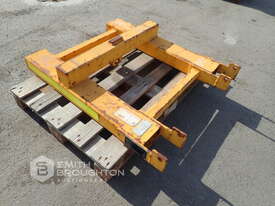 SLING LIFT 1.5 TONNE FORKLIFT CRANE JIB - picture0' - Click to enlarge