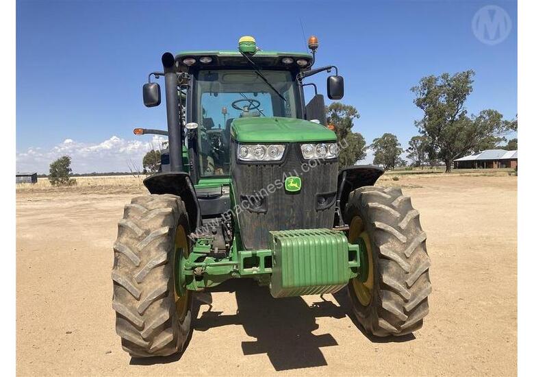 caption John Deere 7200r