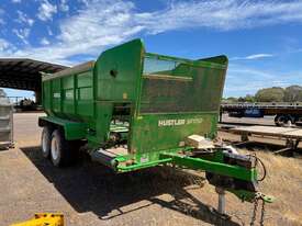 **WOW** Hustler SF1750 silage wagon - picture0' - Click to enlarge