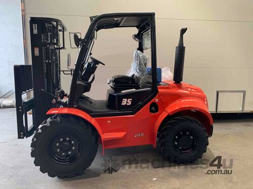 New 3.5ton 2WD Rough Terrain Forklift / 4m lift / 3 stage mast / Diesel