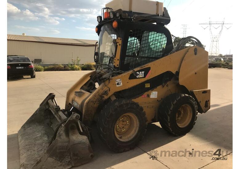 Used 2010 Caterpillar 246C Wheeled SkidSteers in , Listed on Machines4u