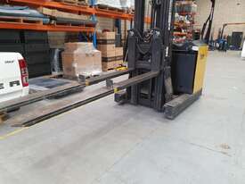 Yale Reach truck forklift - picture0' - Click to enlarge