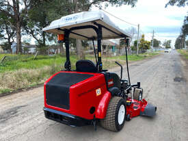 Toro Groundsmaster 7210 Zero Turn Lawn Equipment - picture1' - Click to enlarge