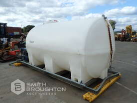 WELDING SOLUTIONS PT10000 10,000 LITRE DROP IN WATER TANK TO SUIT 6X4 TIPPER - picture1' - Click to enlarge