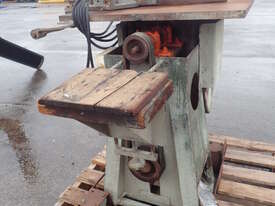 3 PHASE WOOD BENCH SAW - picture0' - Click to enlarge