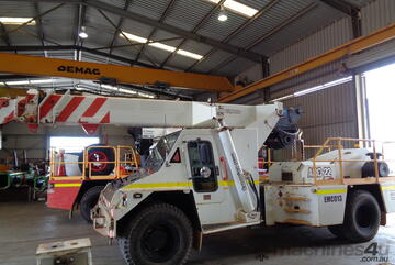 Xcmg 22t Pick and Carry Crane 