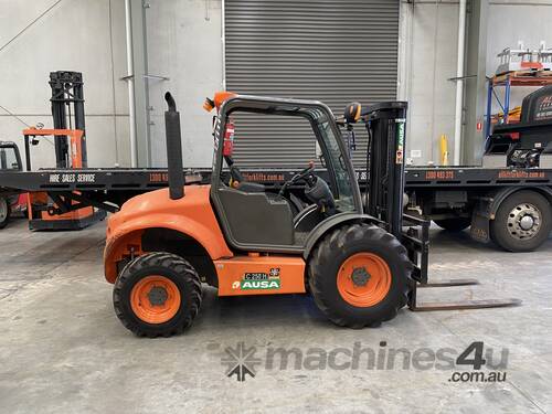 Ausa 2.5T 4x4 diesel forklift