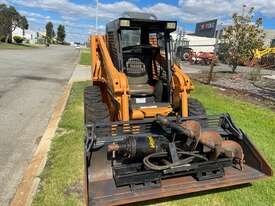 Loader Skid Steer CASE 60XT 2005 650 hours 4 in 1 Post hole digger - picture0' - Click to enlarge