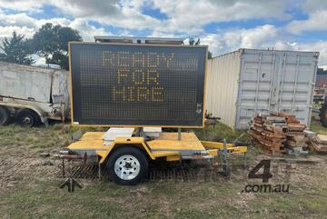 Data Signs VMS Trailer