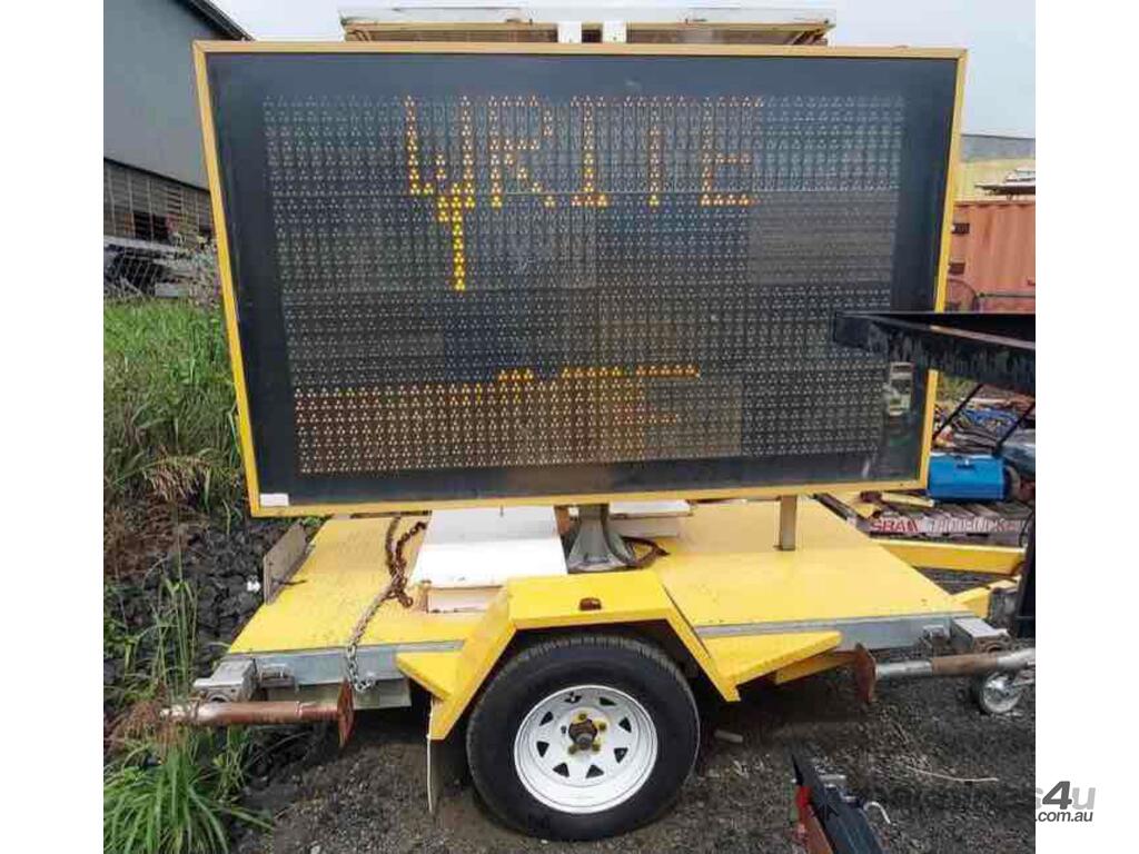 Used 2009 Data Signs Data Signs VMS Trailer Traffic Trailer in KEILOR