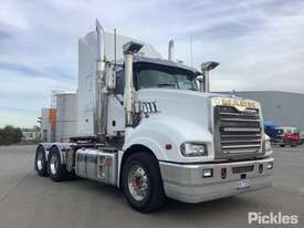 2016 Mack Trident - picture0' - Click to enlarge