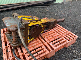 Atlas Copco SB300 Hyd Hammer Attachments - picture0' - Click to enlarge