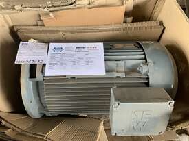 SEW 18.5KW 25HP 1465RPM 3PH ELECTRIC MOTOR - picture0' - Click to enlarge