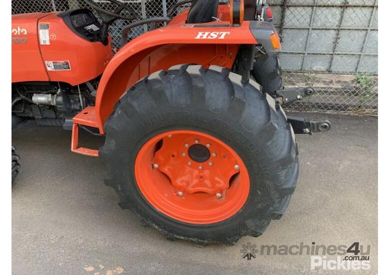 Used Kubota MX5200 4WD Tractors 079hp in , Listed on Machines4u