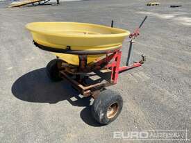 Trailor Mounted Fertiliser Spreader, Poly Hopper - picture1' - Click to enlarge