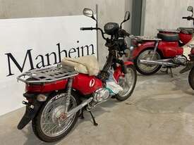 Honda Supercub - picture1' - Click to enlarge