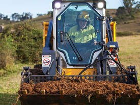 Skid Steer Loaders 3.5T - ROPS Cab + Range of Attachments - picture2' - Click to enlarge