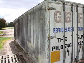 Refrigerated Truck Body, No motor used for storage - picture1' - Click to enlarge