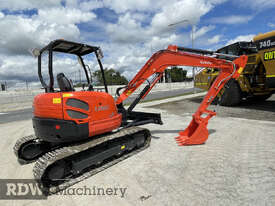 Kubota U50-5S Excavator - picture1' - Click to enlarge