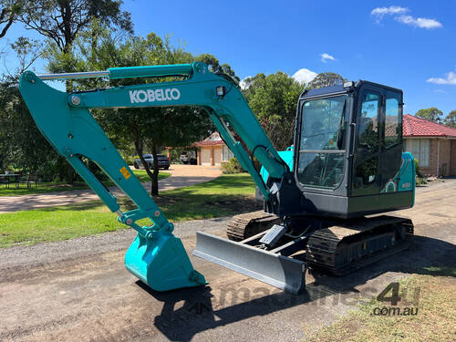 Kobelco SK60 Tracked-Excav Excavator