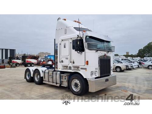 Kenworth K104B