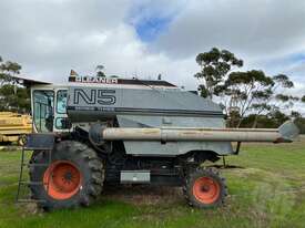 Allis Chalmers Gleaner N5 - picture2' - Click to enlarge