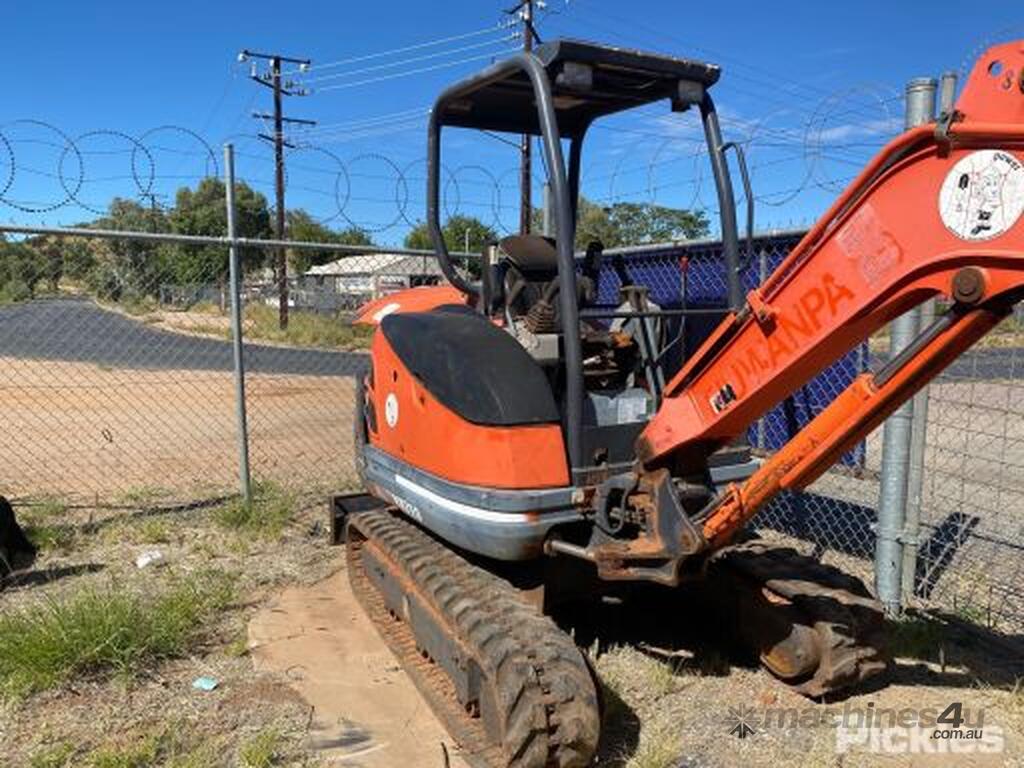 Used Kubota KX713 07 Tonne Excavator in , Listed on Machines4u