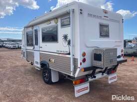 2020 Phillips GT102 Off Road Caravan - picture2' - Click to enlarge