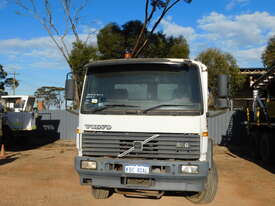 2000 VOLVO FL6 TRAY TOP - picture0' - Click to enlarge