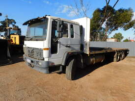 2000 VOLVO FL6 TRAY TOP - picture0' - Click to enlarge