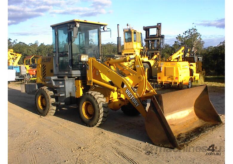 caption Wheel loader Victory VL200