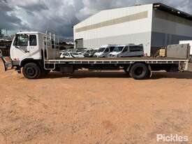 2009 Nissan UD PKC37A - picture1' - Click to enlarge