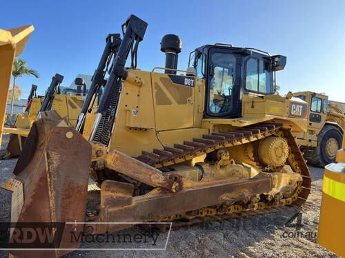 Caterpillar D8T Dozer 