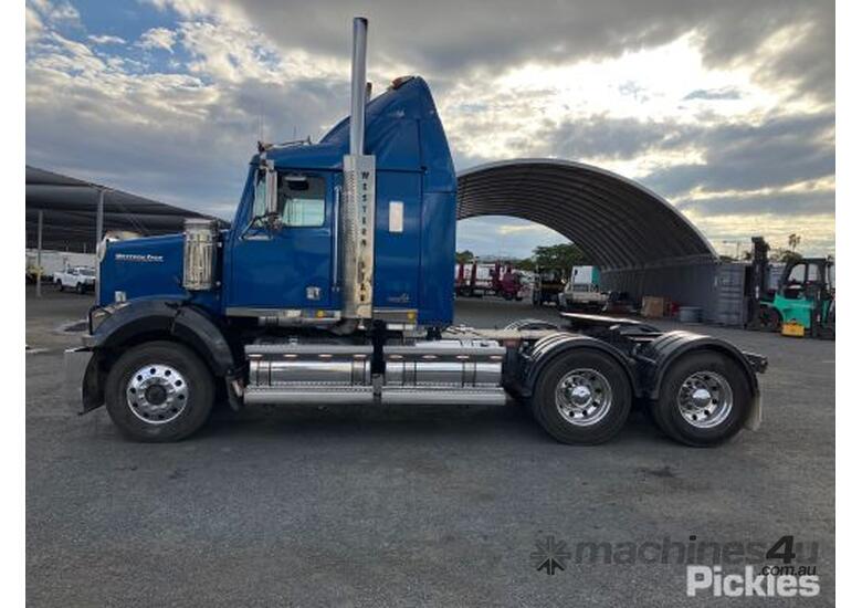 Buy Used 2010 western star 4800FX CONSTELLATION Semi Trailer Truck in ...