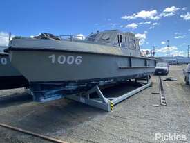 1992 Survey Motor Boat Fantome Aluminum Boat - picture0' - Click to enlarge