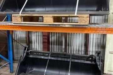   NORM 1750mm 4 in 1 Bucket Skidsteer