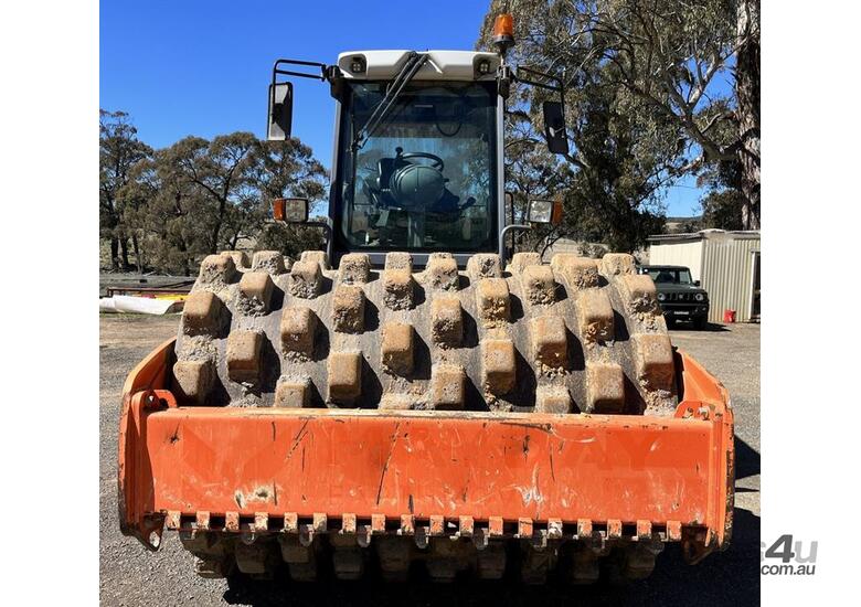 caption 2015 HAMM 3414 P PADFOOT ROLLER