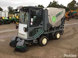 2009 Tennant 636HS Green Machine Street Sweeper - picture1' - Click to enlarge