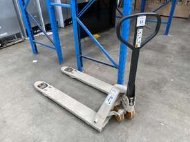 Crown Pallet Jack - picture1' - Click to enlarge