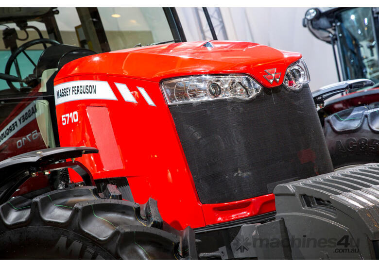 caption MF 5700 Tractor Dyna 4 Walkaround 5710