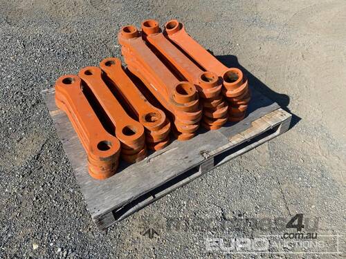 Unused Sidelink/Dogbone to suit Hitachi ZX200