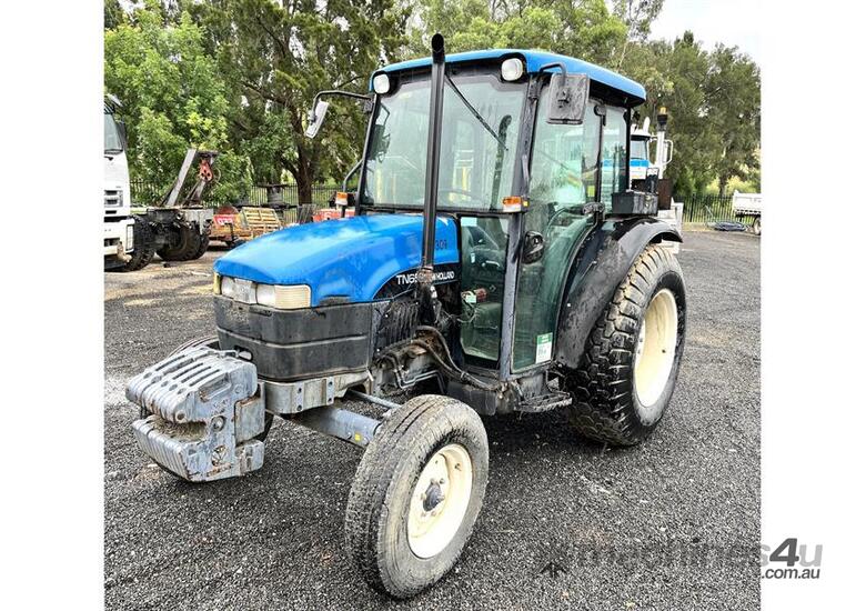 Used 2000 New Holland EX COUNCIL 2000 NEW HOLLAND TN65D TRACTOR