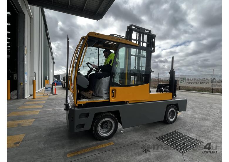 caption Baumann HX50 Sideloader, ex Demonstrator