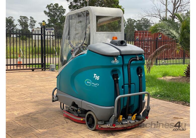 Tennant T16 Sweeper Sweeping/Cleaning