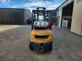 2005 Toyota 42-7FG25 Forklift (Counterbalanced) - picture2' - Click to enlarge
